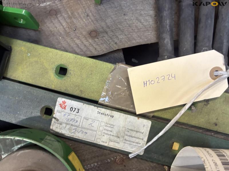John Deere parts 17