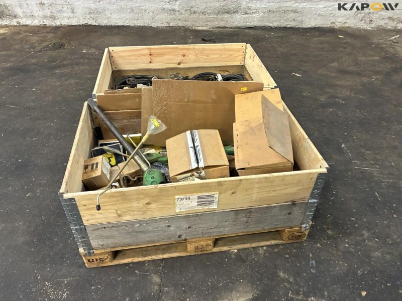 John Deere parts 8