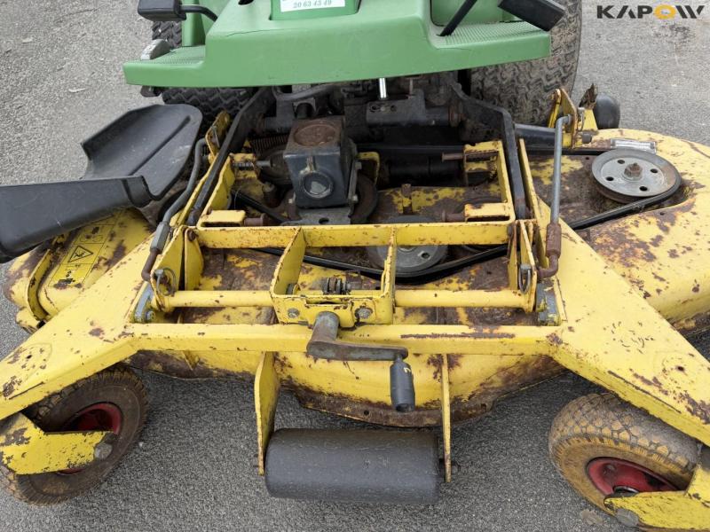 John Deere F725 lawn mower 11