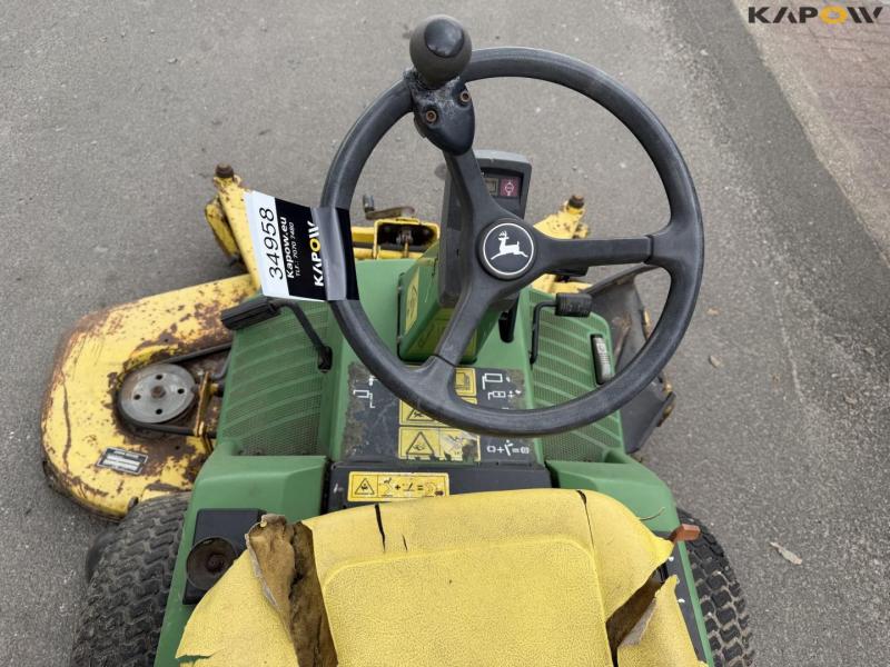 John Deere F725 lawn mower 25