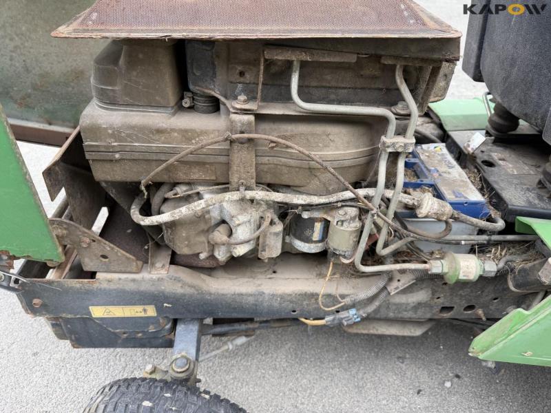 John Deere F725 lawn mower 34