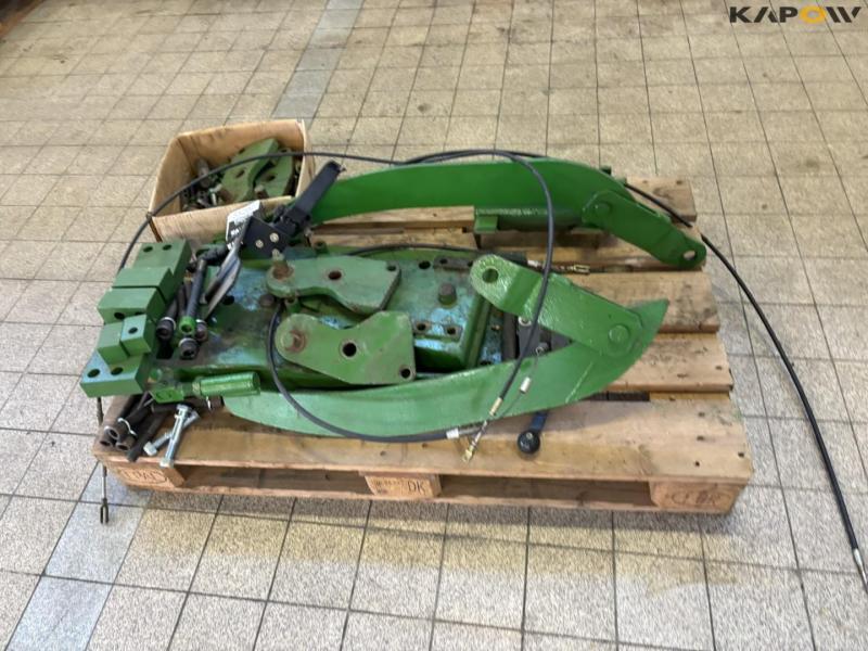 John Deere hitch towing bracket 7