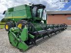 John Deere S690i combine with 630R 30-foot header 3