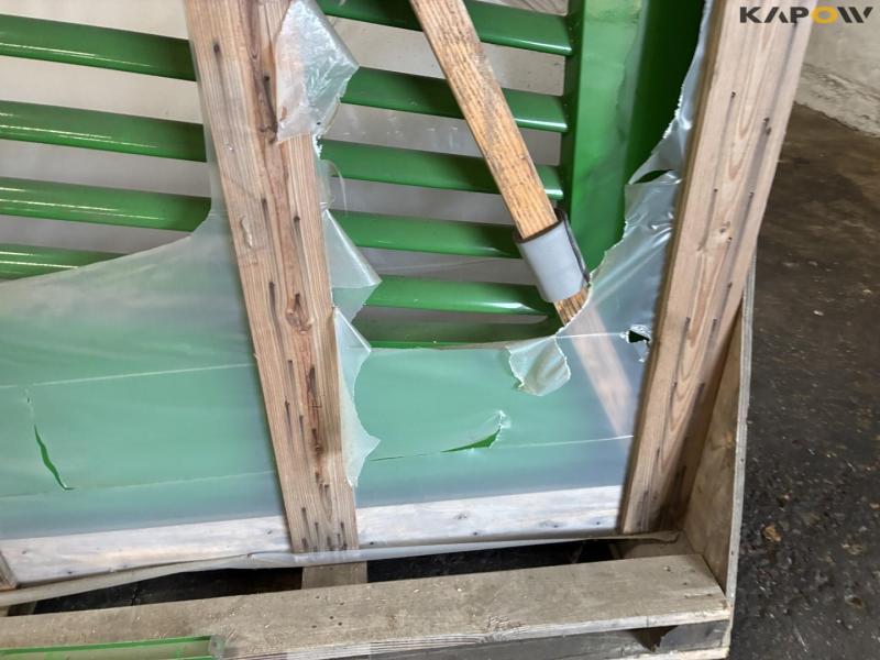 John Deere side shield 14