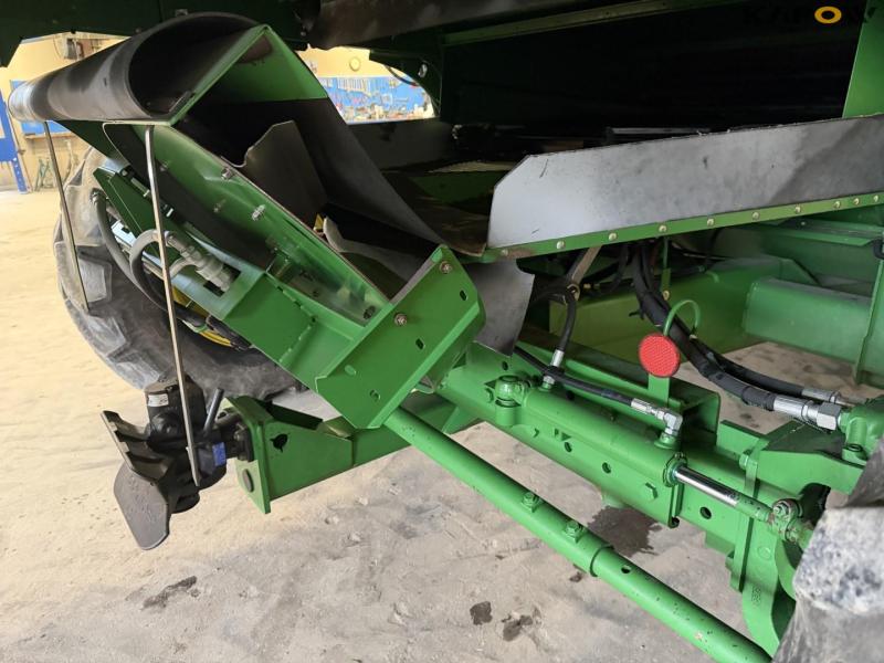 John Deere T660i with 30 foot header 14