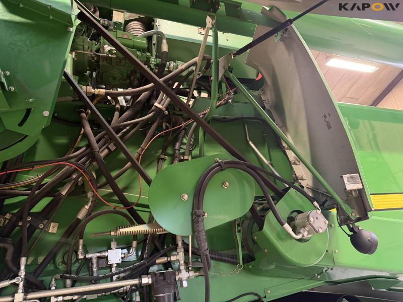John Deere T660i with 30 foot header 37