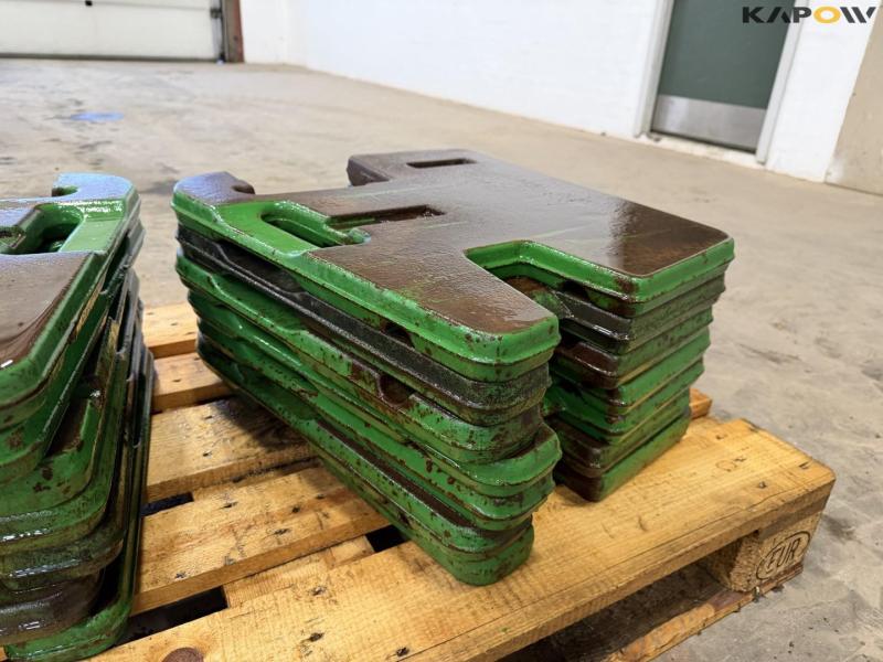 John Deere weight plates - 14 pcs. 50kg each 10