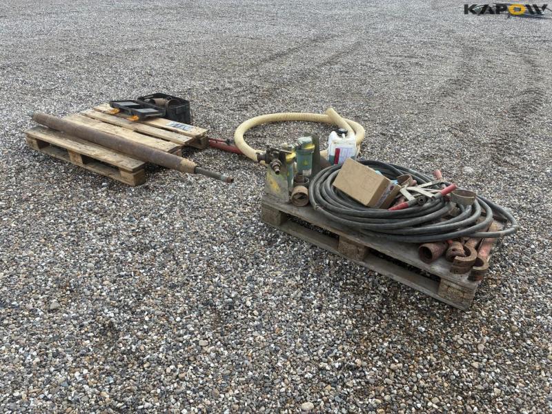 Ground rocket with equipment 5