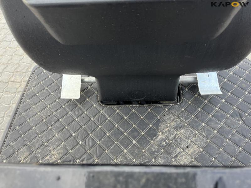 JPC HT12 mini excavator - New 16