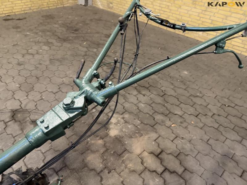 Jrus tool carrier 22