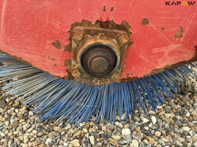 JST hydraulic broom with three-point hitch 19