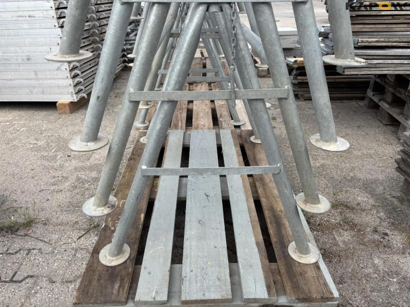 Jumbo trestle scaffolding 6