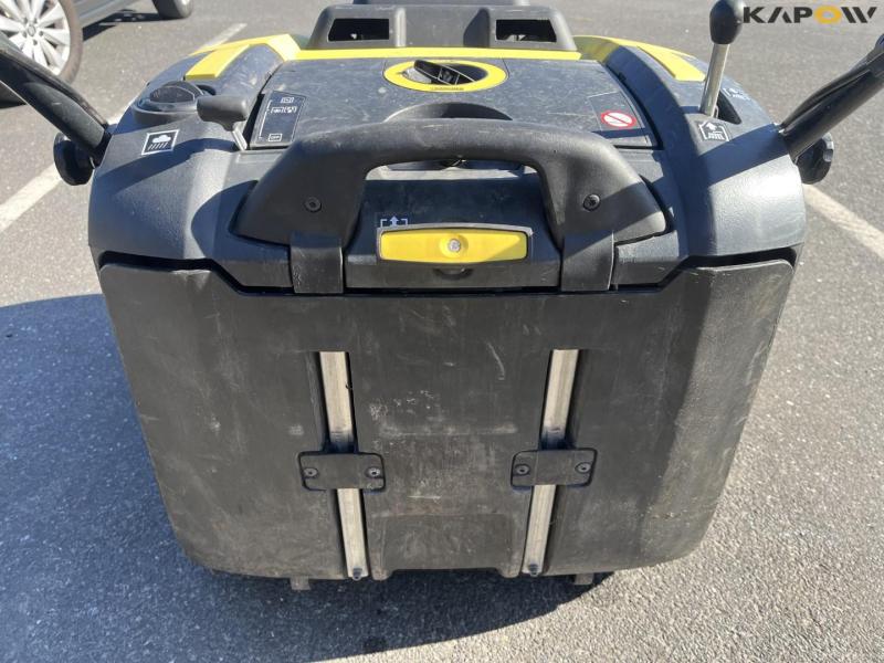 Kärcher KM75/40W sweeper 10
