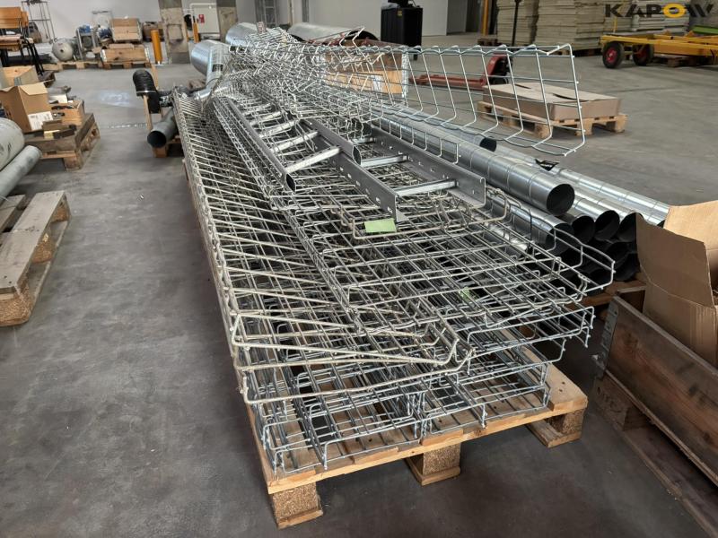 Cable grid trays 2
