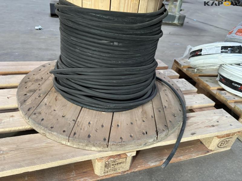 Cable drum with rubber cable 2
