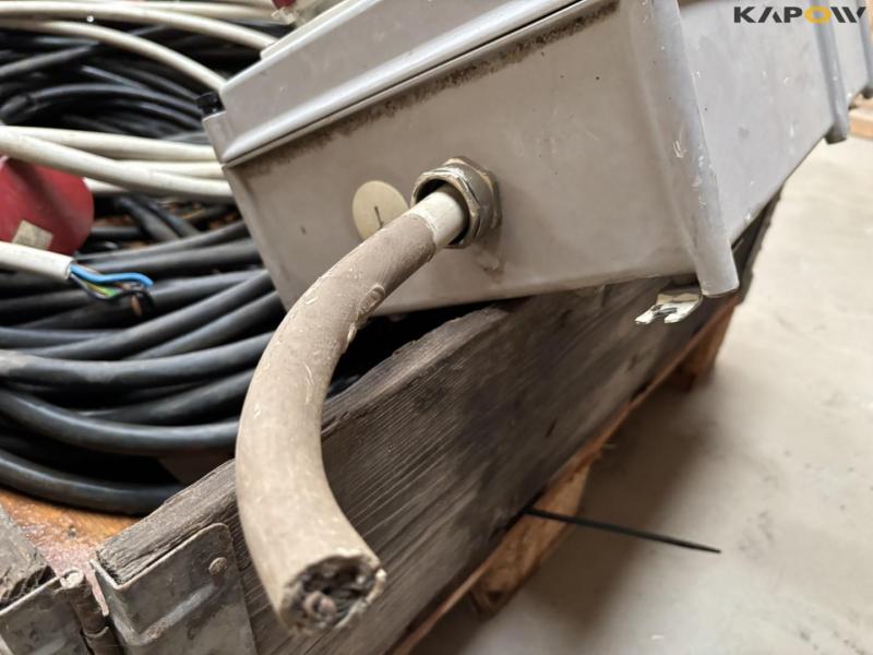Cables 32/63A + construction switchboards 22
