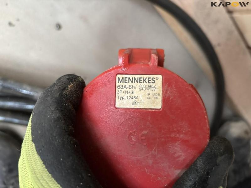 Cables 32/63A + construction switchboards 28