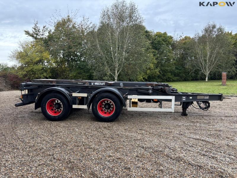 Trailer with multilift hooklift 4