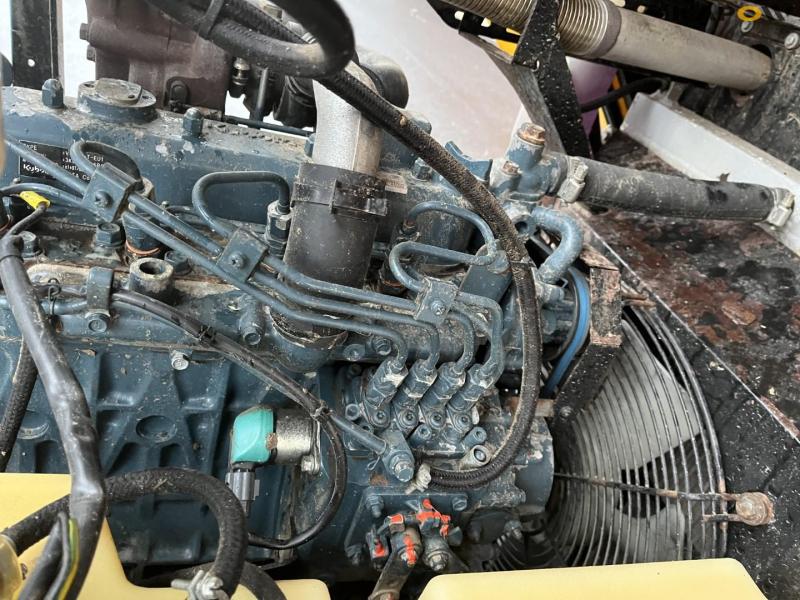 Kaeser M50 mobile compressor 17