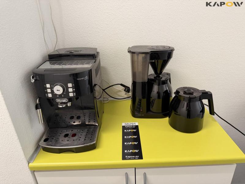 Coffee machine and trash can 2