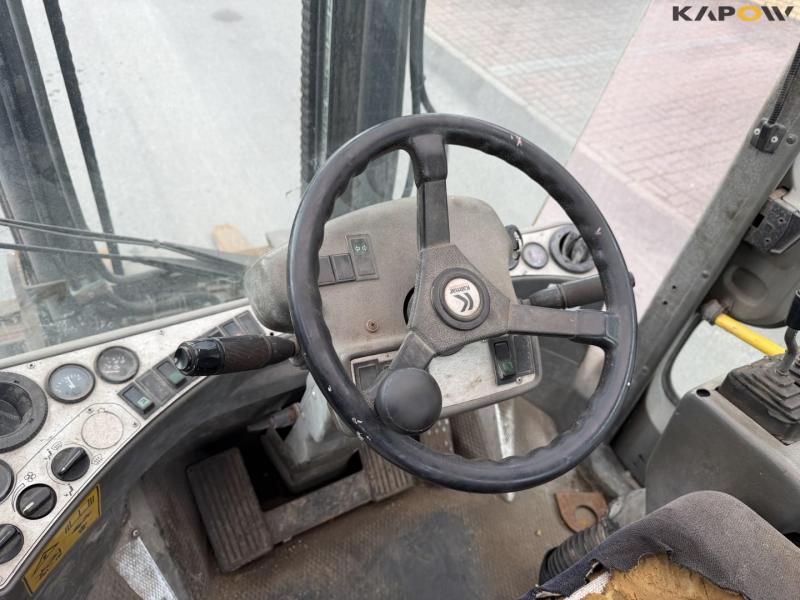 Kalmar DCD556 forklift 24