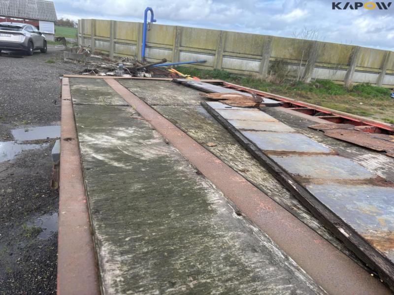 Kel-Berg flat/straw wagon 13.6 meters 79