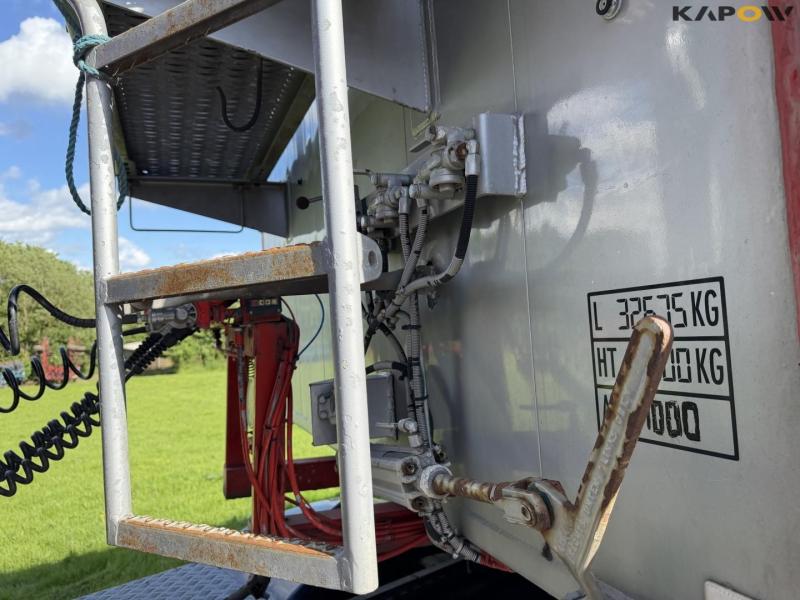 Kel-Berg tipper trailer with tarpaulin 9