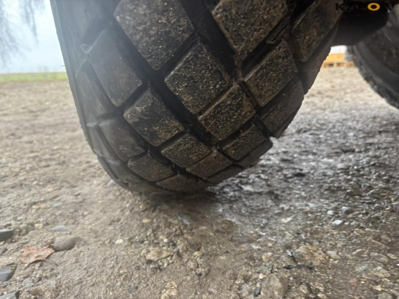 Kioti CK35 HST tractor 27