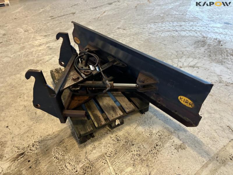 Kirk K18200 feed scraper with Weiidermann hitch 5