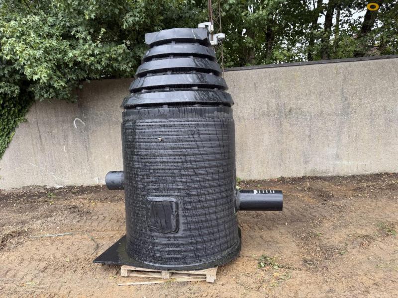 Plastic sewer manhole 2