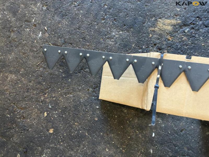 Knife section 11
