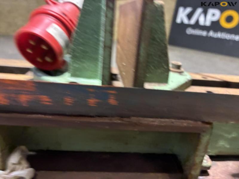 Cold saw 16