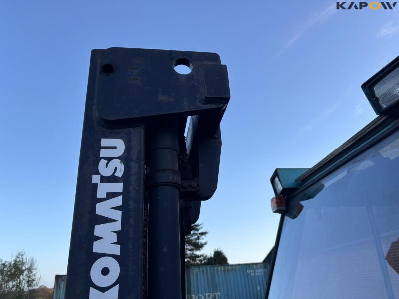 Komatsu FD 25 forklift 40
