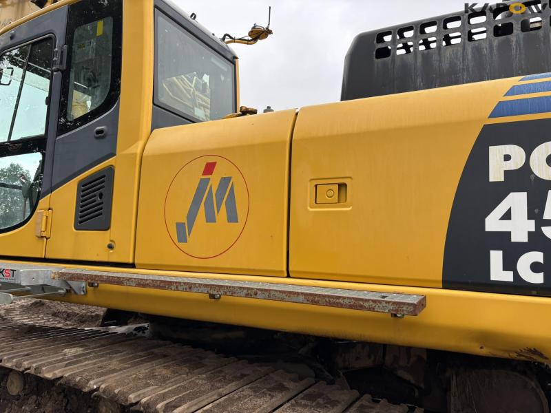 Komatsu PC 450 LC-8 excavator 45