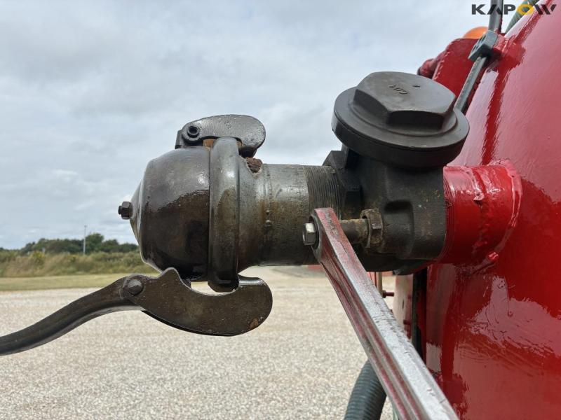 Combi sprayer with remote control 38