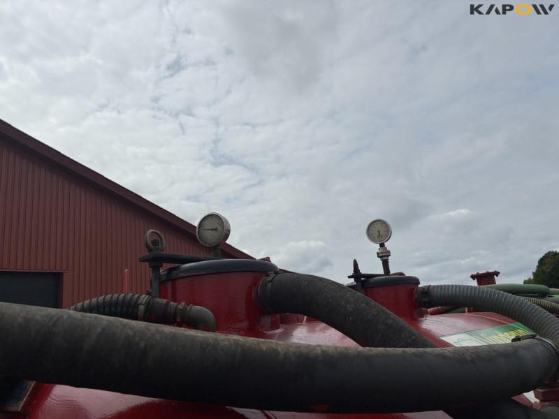 Combi sprayer with remote control 54