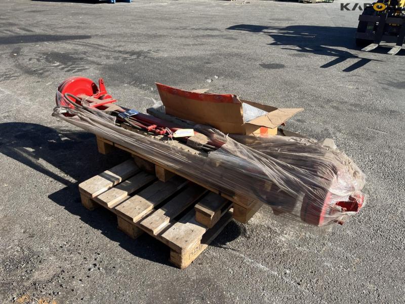 Complete new wagon axle - new 5