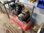 Compressor with hose reel 10