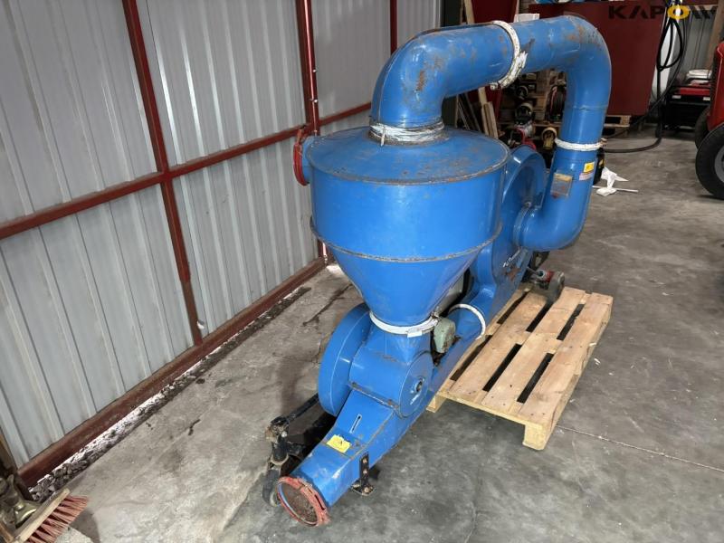 Kongskilde suction/pressure blower 4