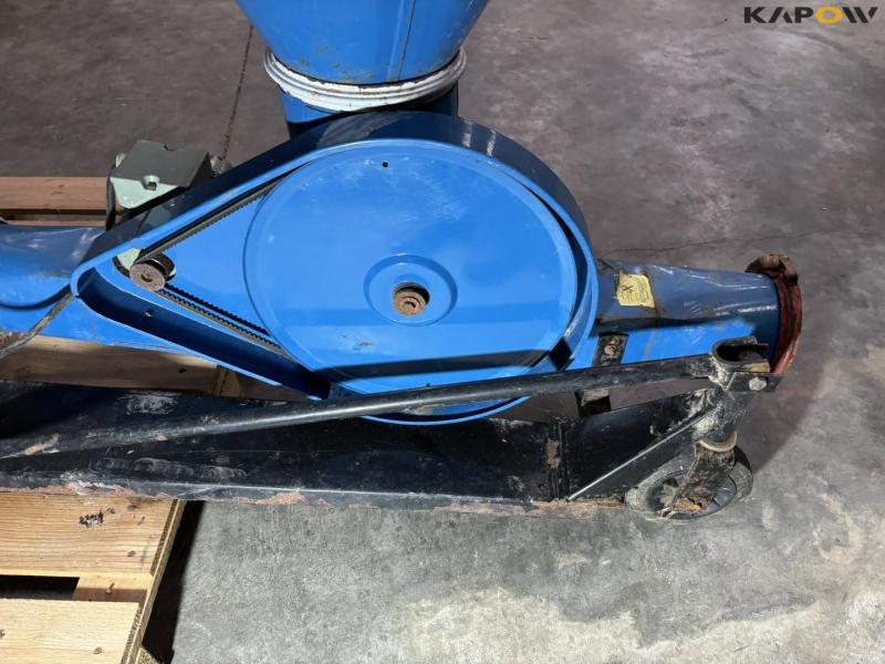 Kongskilde suction/pressure blower 17