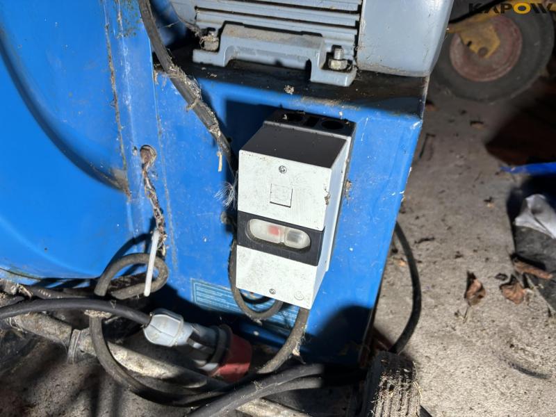 Kongskilde TRL 40 grain blower 9