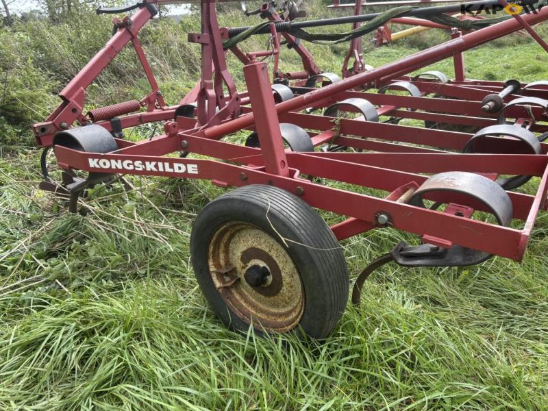 Kongskilde Vibroflex 17-tooth stubble harrow 22