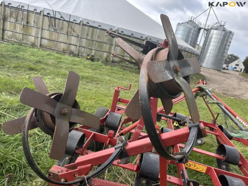 Kongskilde Vibroflex 17-tooth stubble harrow 33