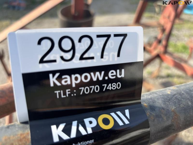 Kongskilde Vibroflex 17 TDS. with spades roller after harrow 45