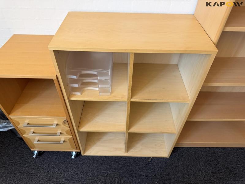 Office furniture 28