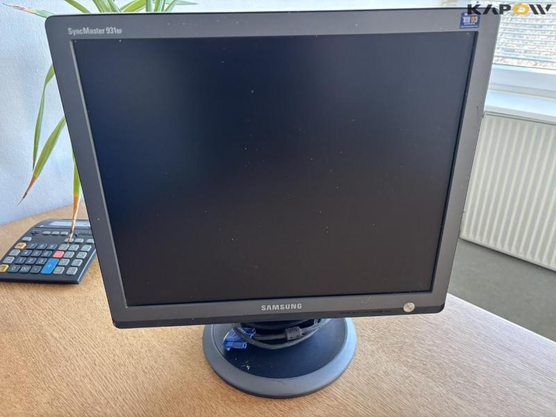 Office desk and equipment 9