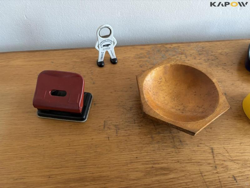 Office desk and equipment 13