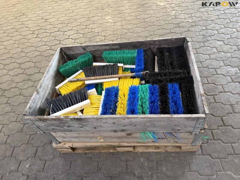 Sweep broom 2