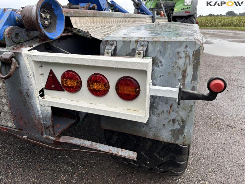 Hooklift truck 3 axles 35