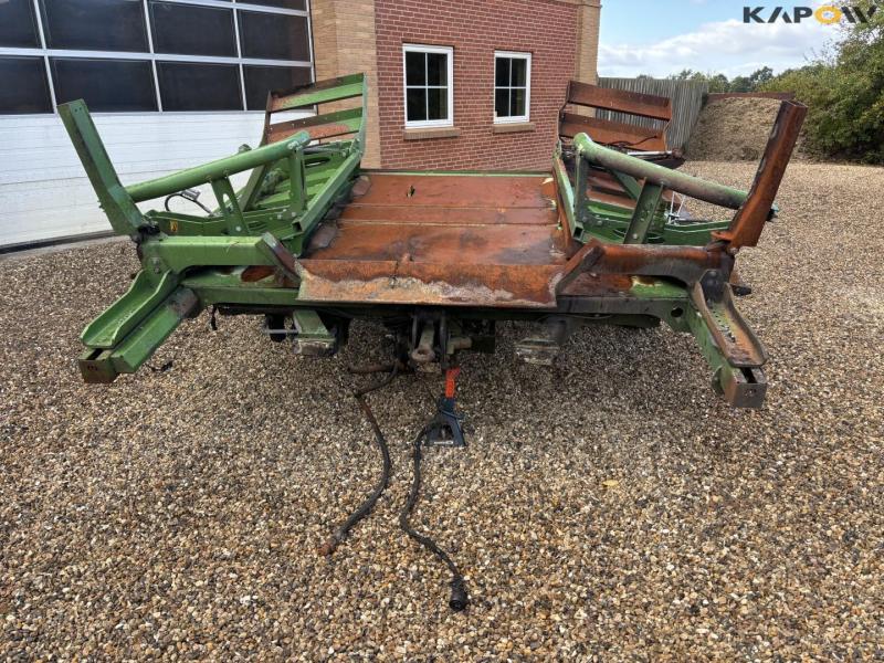 Krone BC101-30 bale wagon 2